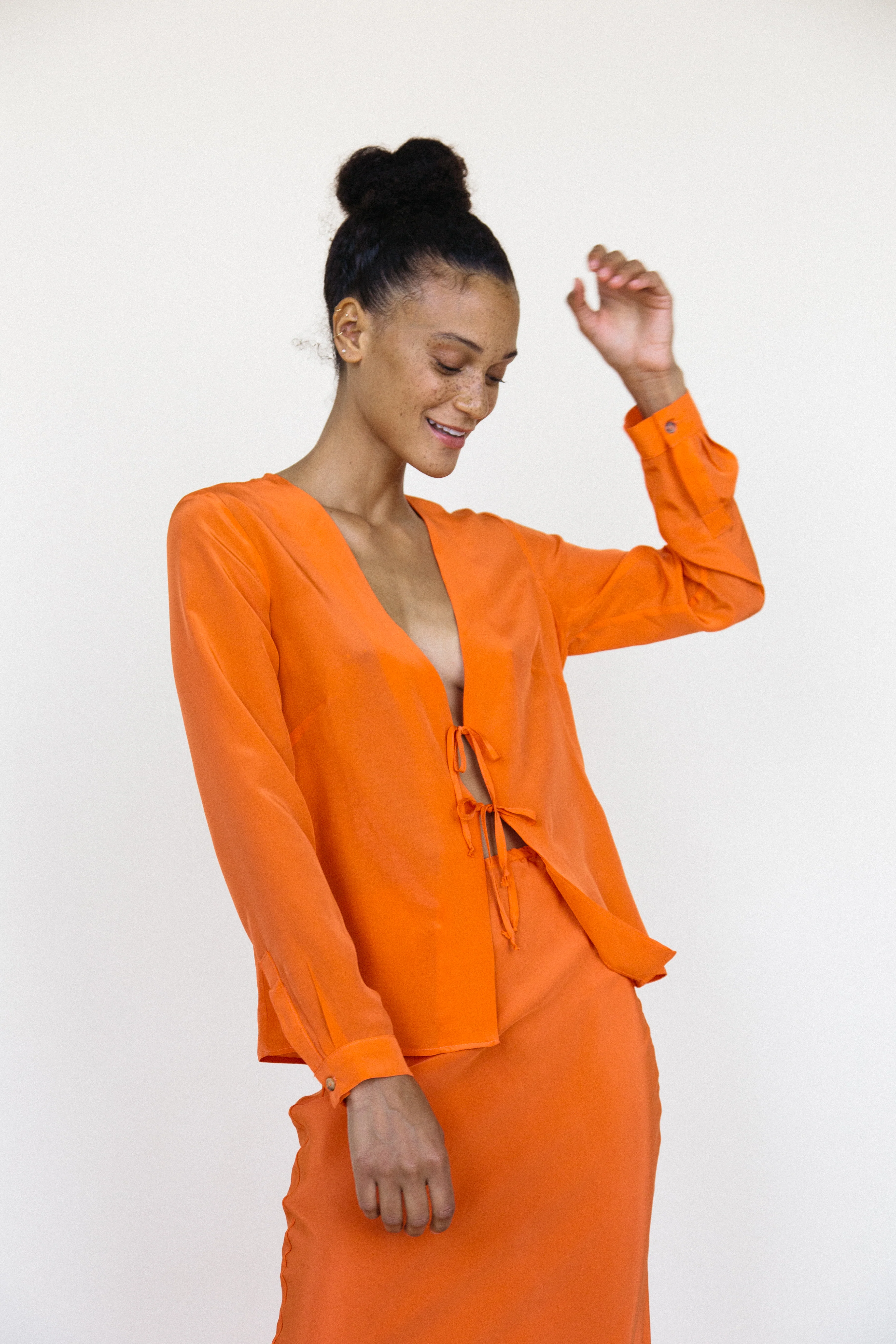 Pia Top Tomato Silk - Image 2